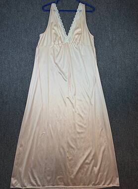 Lorraine Peach Nightgown Lace Trim Sleeveless 50" Long USA